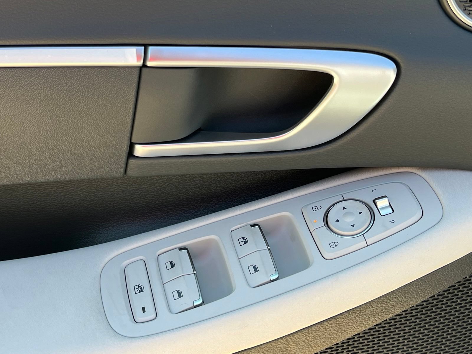 New 2026 Hyundai Sonata SE FWD image 23