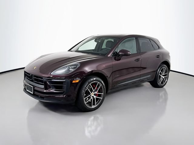 Certified 2025 Porsche Macan S AWD/4WD image 1