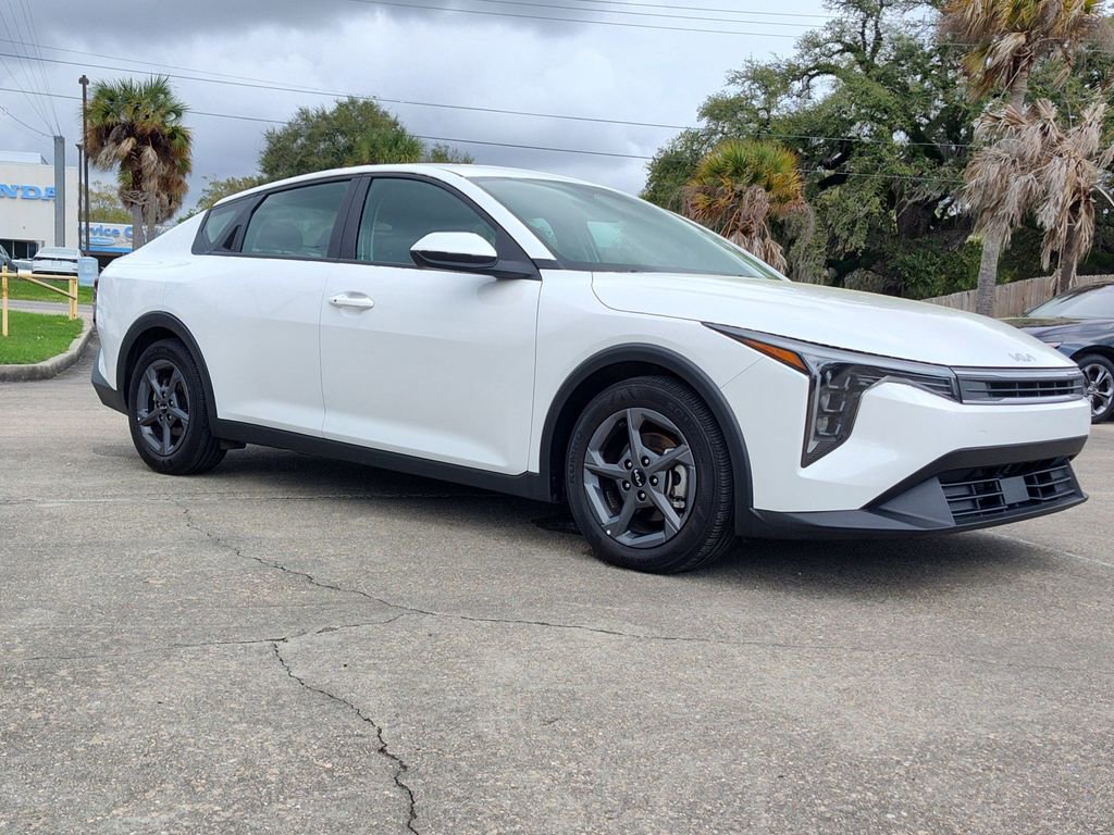 Used 2025 Kia K4 LXS FWD image 13