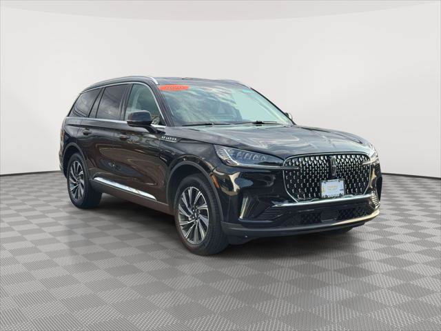 Used 2026 Lincoln Aviator AWD image 1