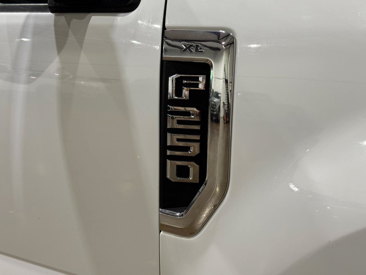 Used 2022 Ford F250 XL w/ Power Equipment Group AWD/4WD image 12