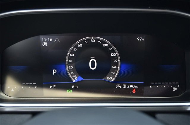 New 2025 Volkswagen Taos SE image 11