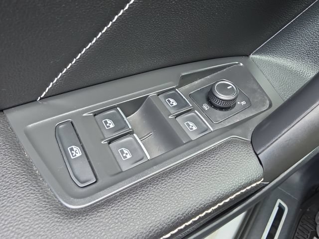 Used 2022 Volkswagen Tiguan SE R-Line AWD/4WD image 21