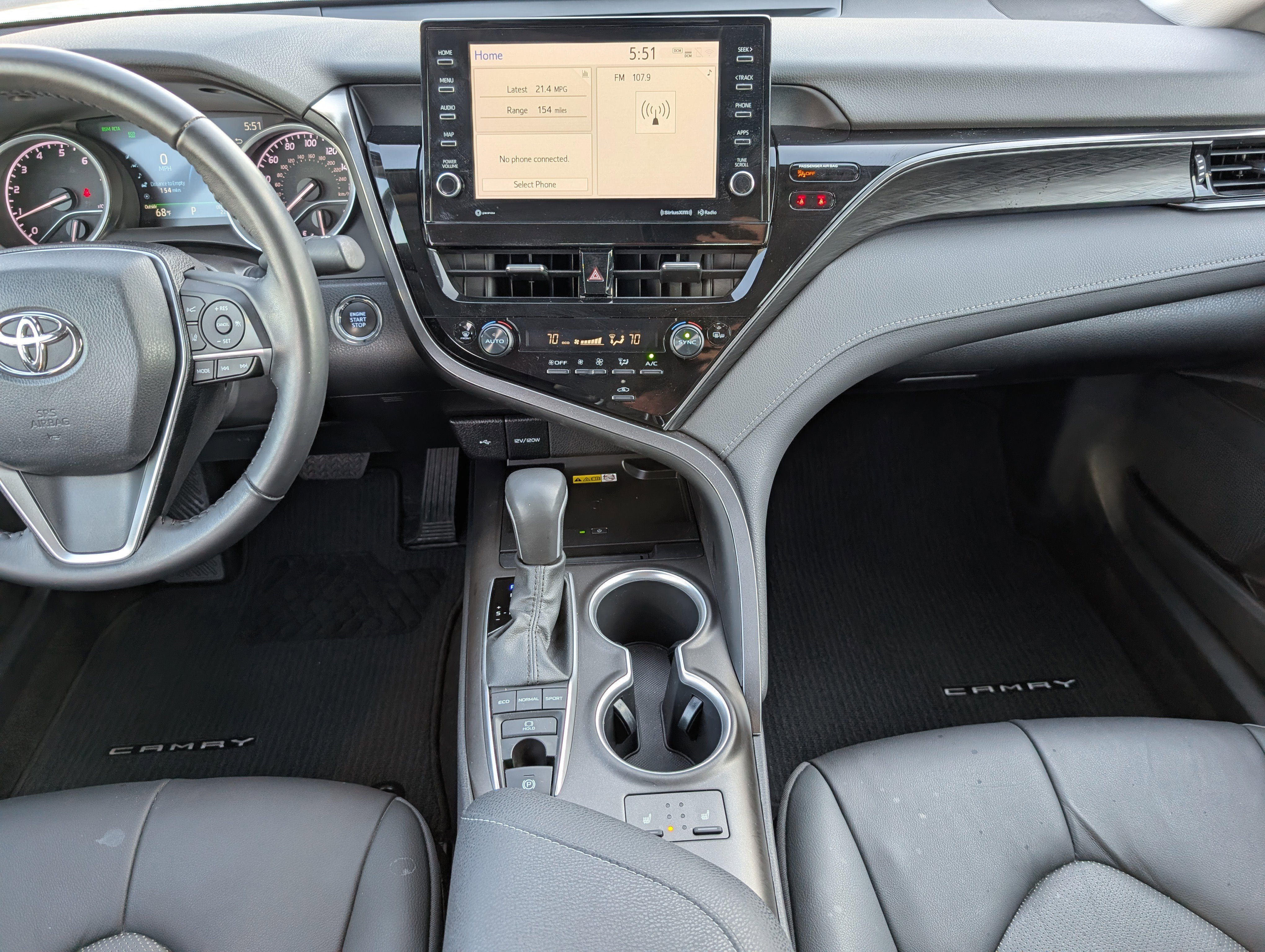 Used 2023 Toyota Camry XLE image 7