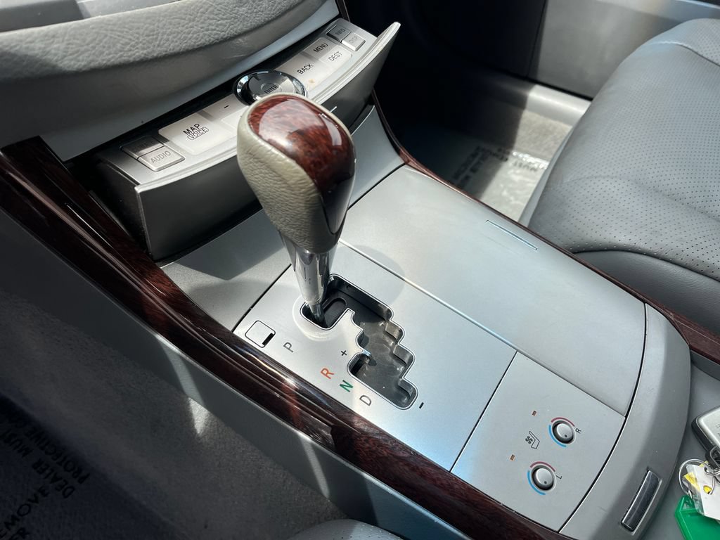 Used 2009 Toyota Avalon Limited FWD image 24