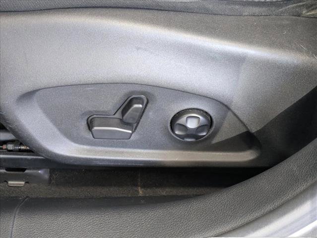 Used 2018 Jeep Compass Latitude w/ Popular Equipment Group FWD image 19
