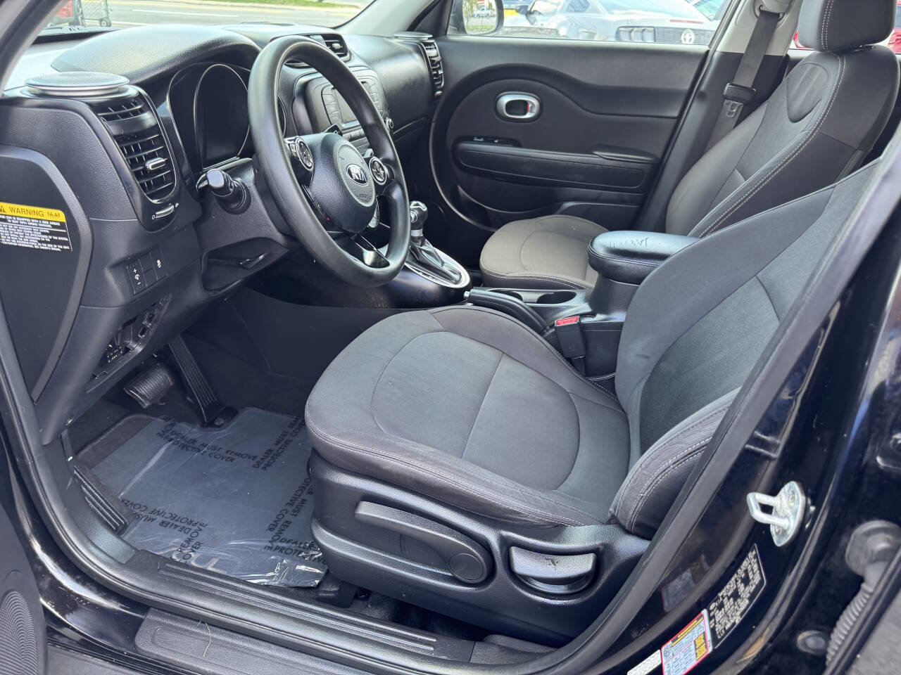 Used 2017 Kia Soul image 23