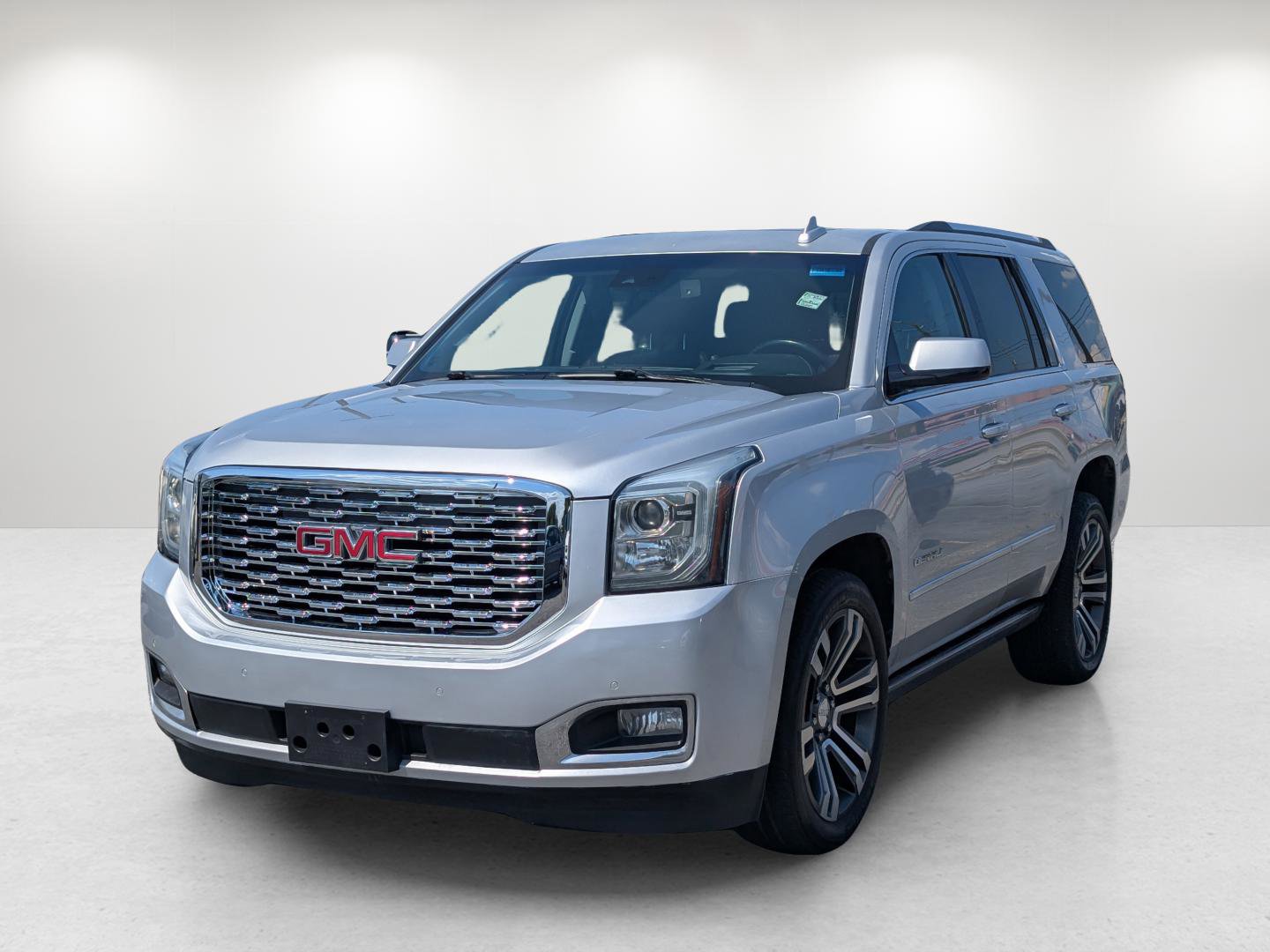 Used 2019 GMC Yukon Denali w/ Denali Ultimate Package image 1