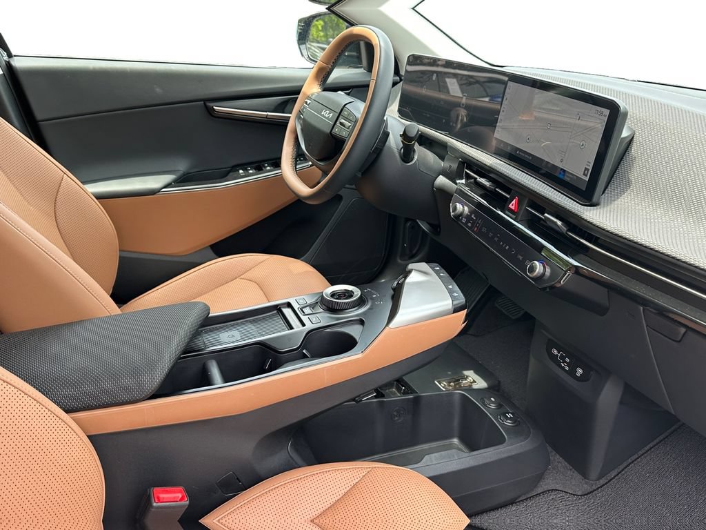 New 2026 Kia EV6 Wind RWD image 5