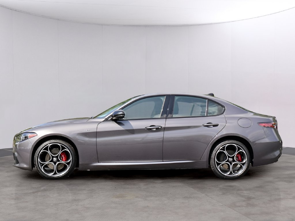 New 2026 Alfa Romeo Giulia AWD w/ Driving Assist Package image 4