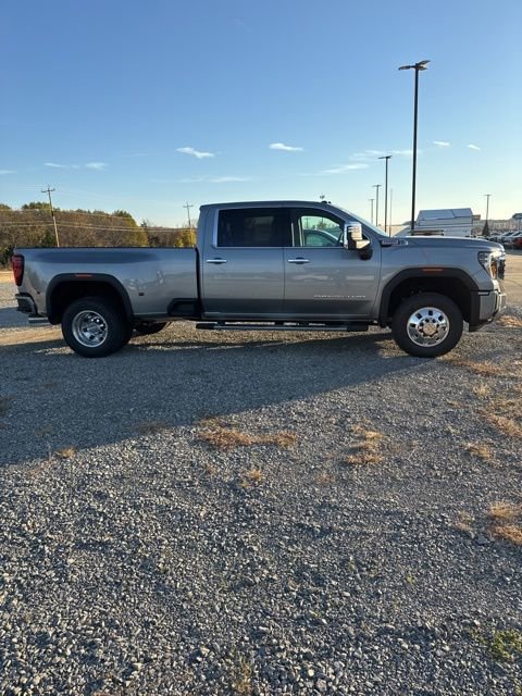 New 2026 GMC Sierra 3500 Denali w/ Denali Reserve Package image 5