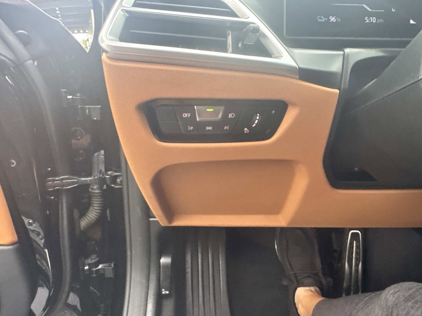 Certified 2025 BMW i4 eDrive40 w/ M Sport Package image 30