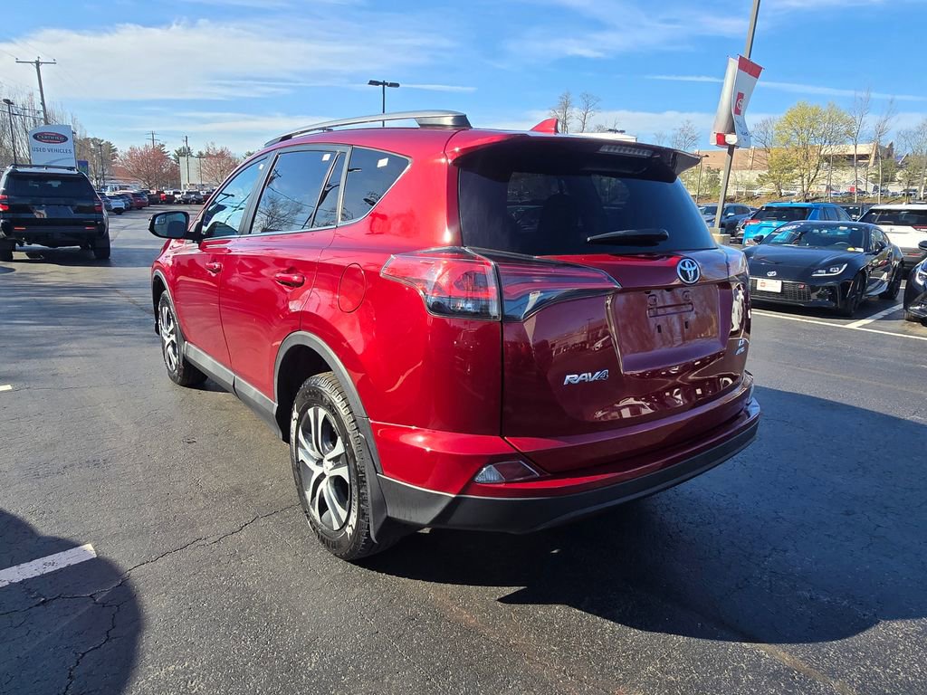 Used 2018 Toyota RAV4 LE w/ All Weather Liner Package AWD/4WD image 6