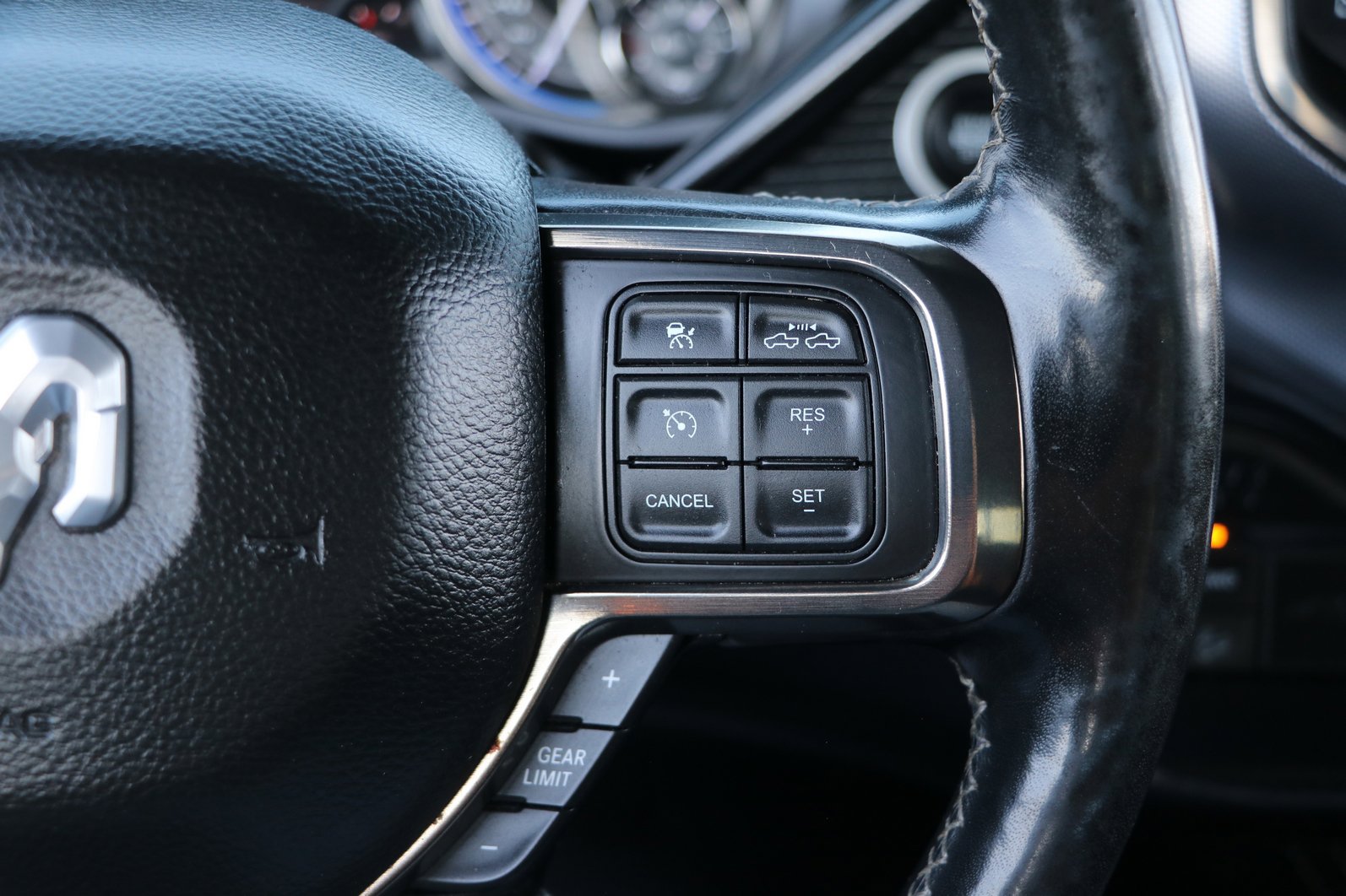 Used 2019 RAM 2500 Limited AWD/4WD image 19