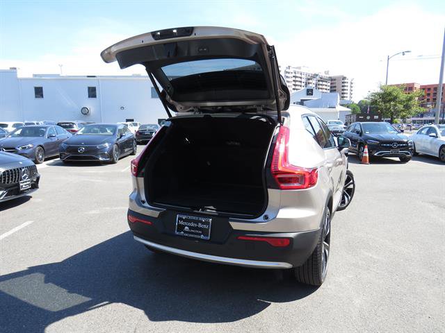Used 2024 Volvo XC40 B5 Ultimate w/ Climate Package AWD/4WD image 29