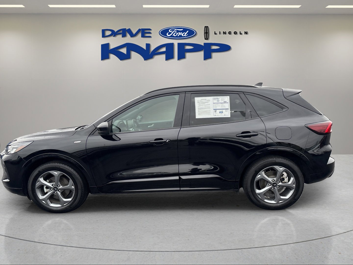 Used 2024 Ford Escape ST-Line Select w/ Tech Pack #2 image 5