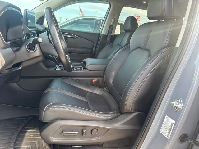 Used 2024 Honda Pilot Touring image 12