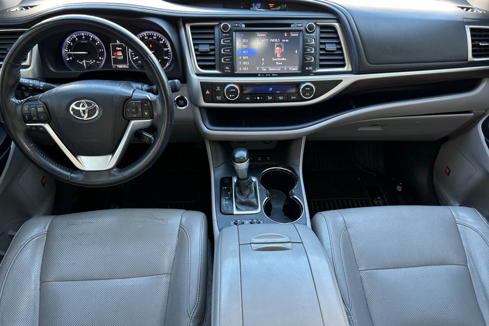Used 2016 Toyota Highlander Limited AWD/4WD image 15