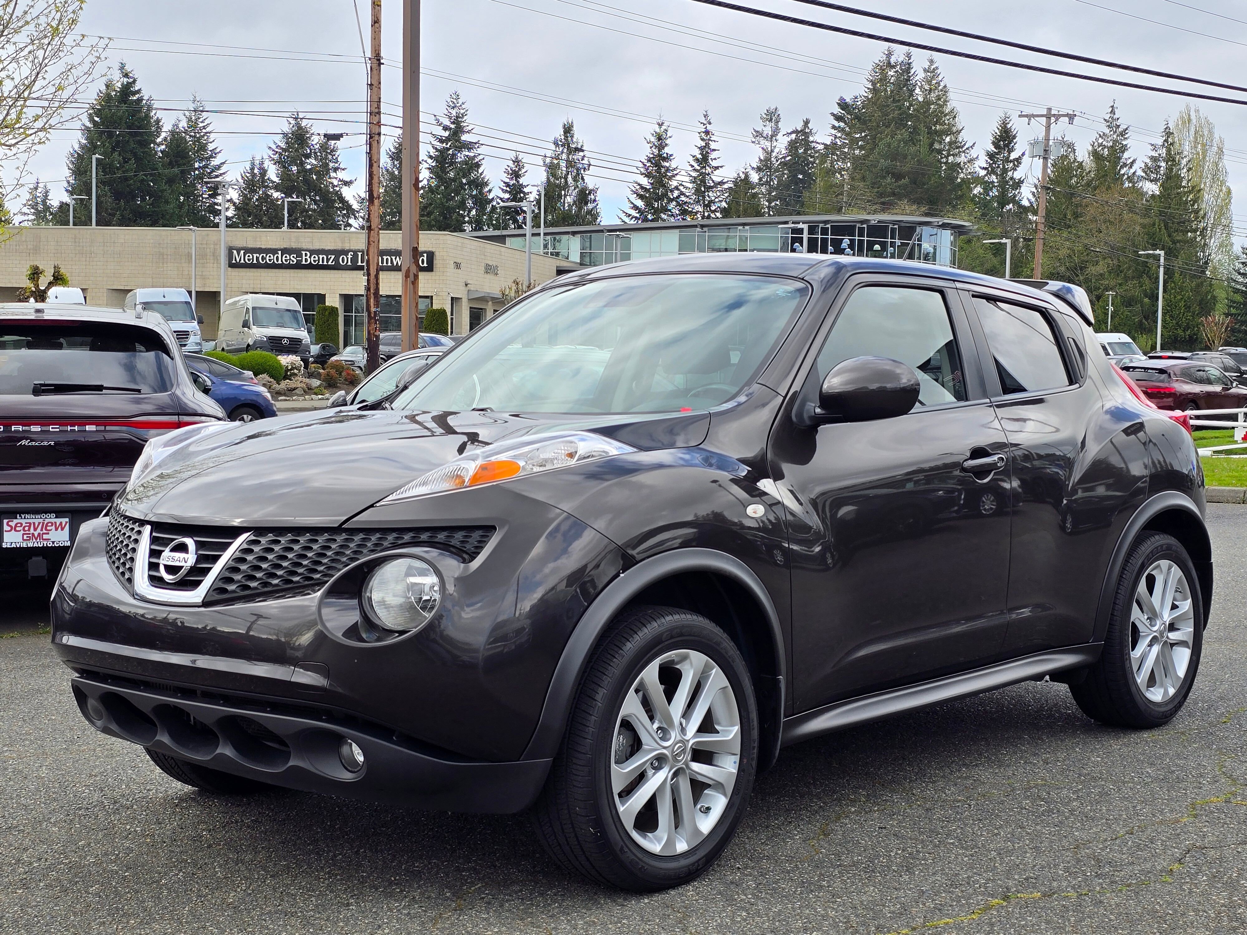 Used 2011 Nissan Juke SL w/ Sport Pkg AWD/4WD image 3