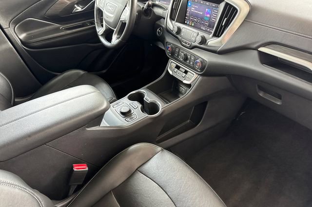 Used 2022 GMC Terrain SLT w/ Tech Package AWD/4WD image 16