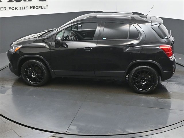 Used 2022 Chevrolet Trax LT w/ Midnight Edition image 42