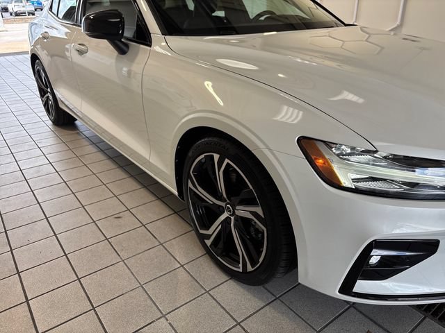 Used 2024 Volvo S60 B5 Core AWD/4WD image 19