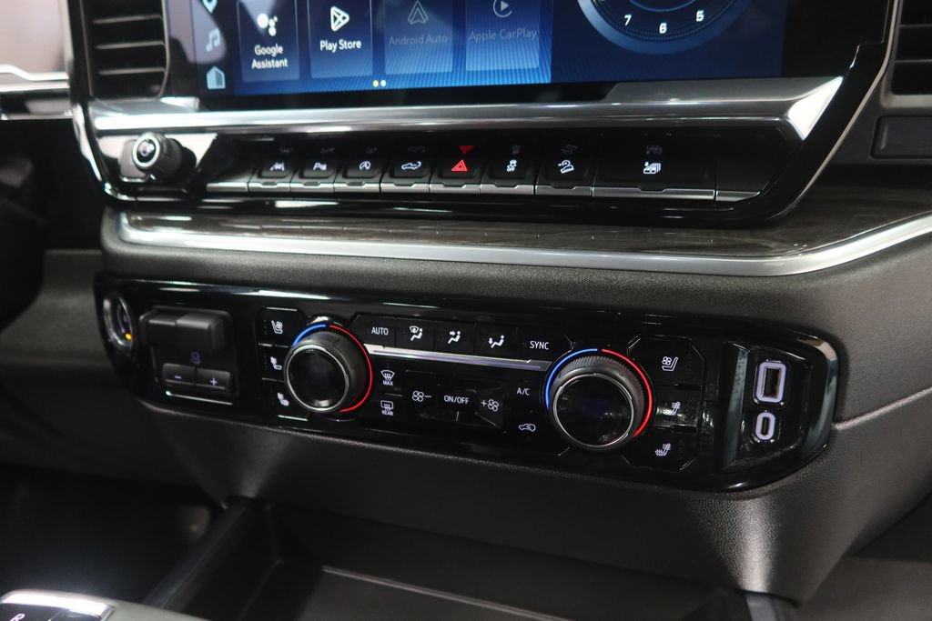 Used 2025 Chevrolet Silverado 1500 LTZ w/ LTZ Premium Texas Edition AWD/4WD image 18