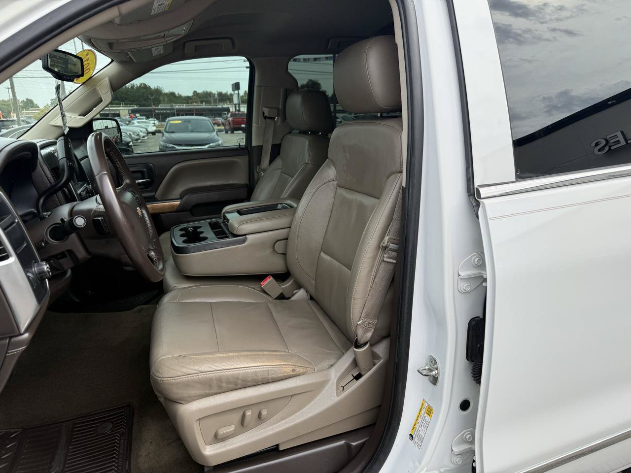 Used 2015 Chevrolet Silverado 1500 LTZ RWD image 9