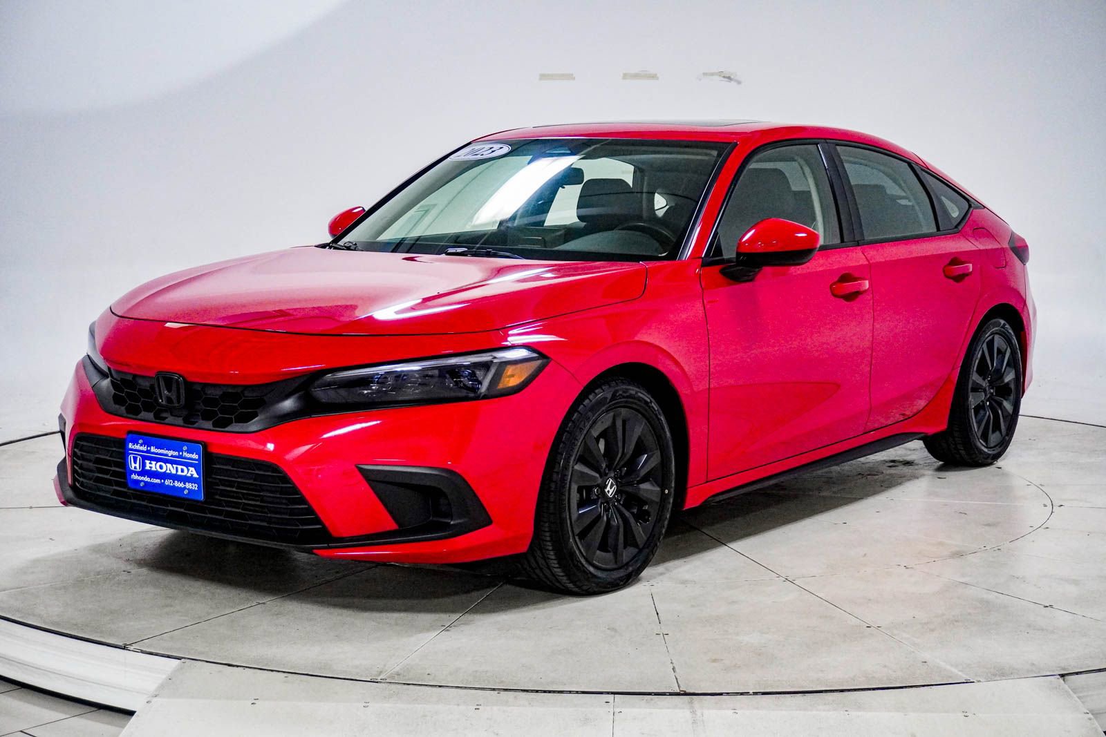 Used 2023 Honda Civic EX-L image 3