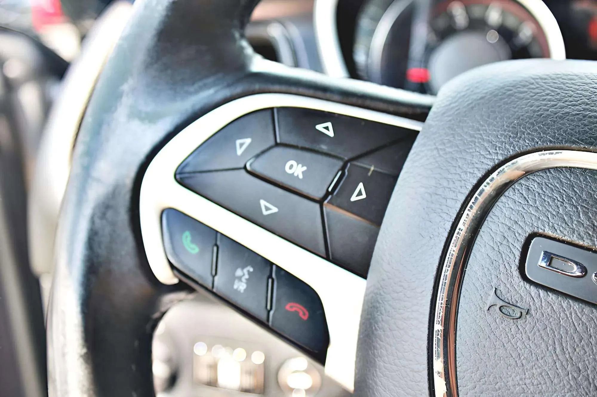 Used 2017 Dodge Challenger SXT Plus image 14