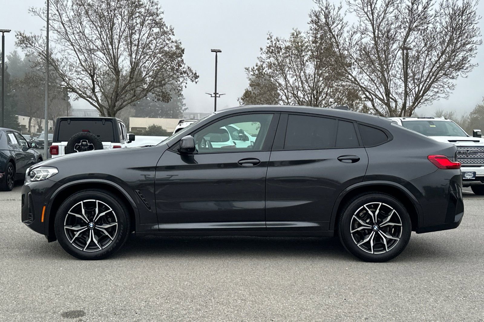 Used 2023 BMW X4 xDrive30i w/ M Sport Package image 7