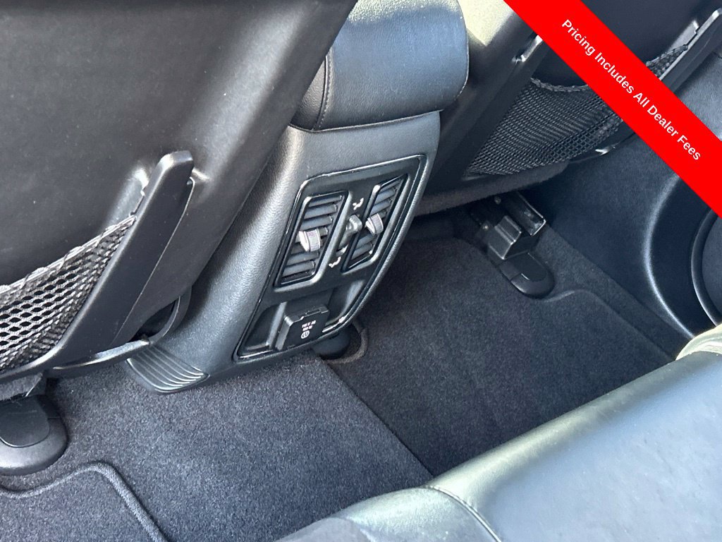 Used 2019 Jeep Grand Cherokee Altitude RWD image 15
