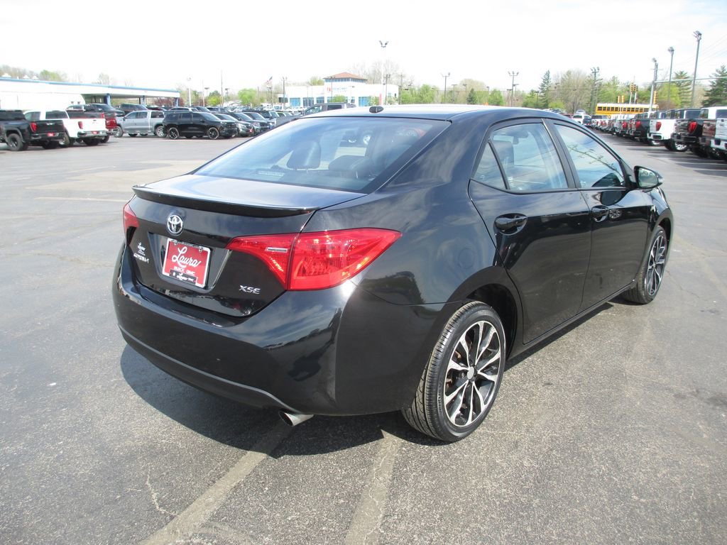 Used 2018 Toyota Corolla XSE image 5