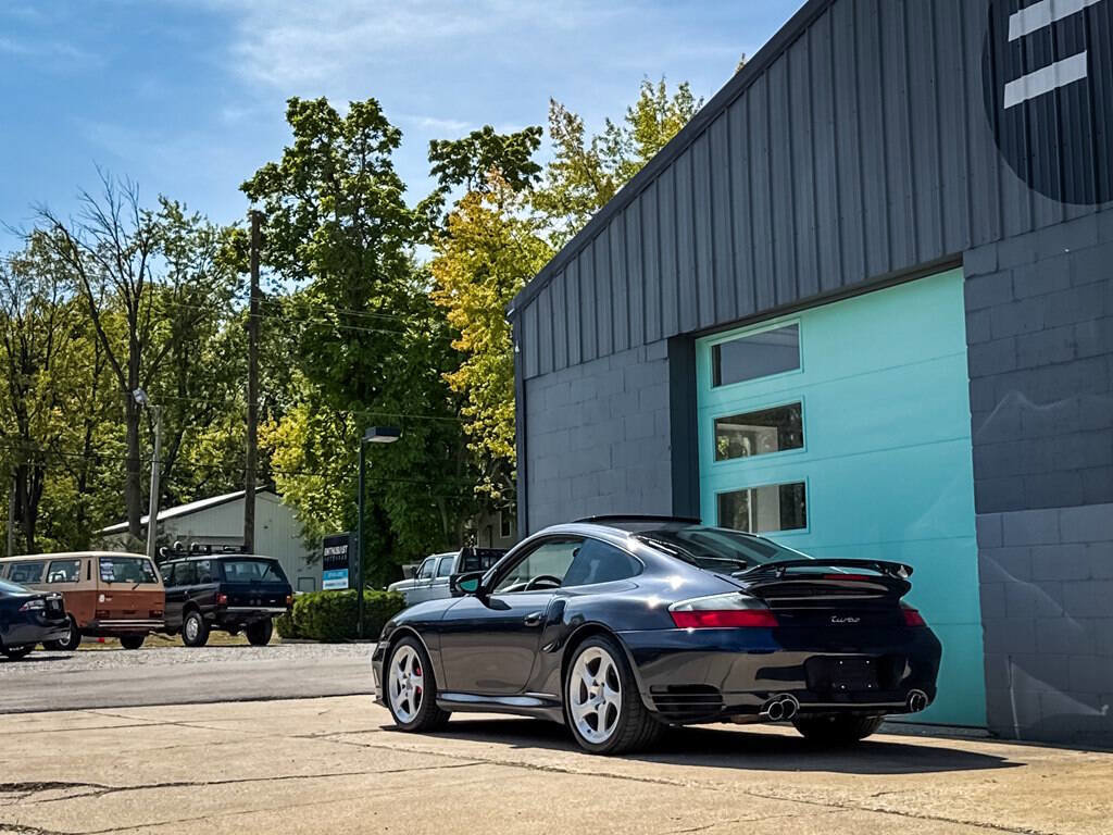 Used 2004 Porsche 911 Turbo image 4