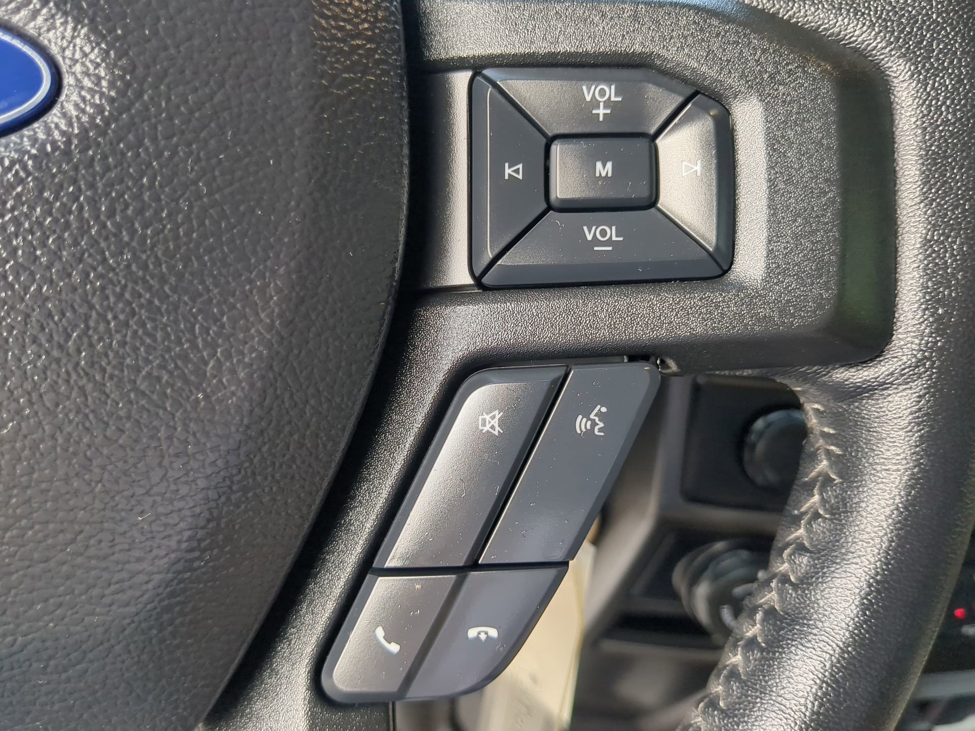 Certified 2018 Ford F150 XLT w/ Equipment Group 302A Luxury image 59