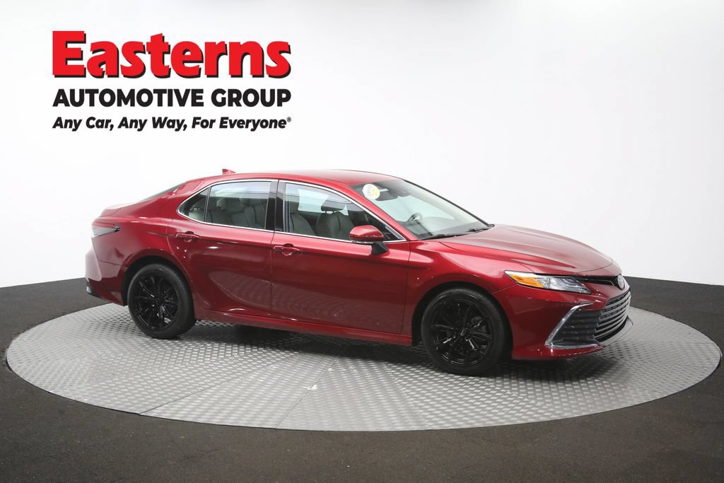 Used 2021 Toyota Camry XLE AWD/4WD image 47