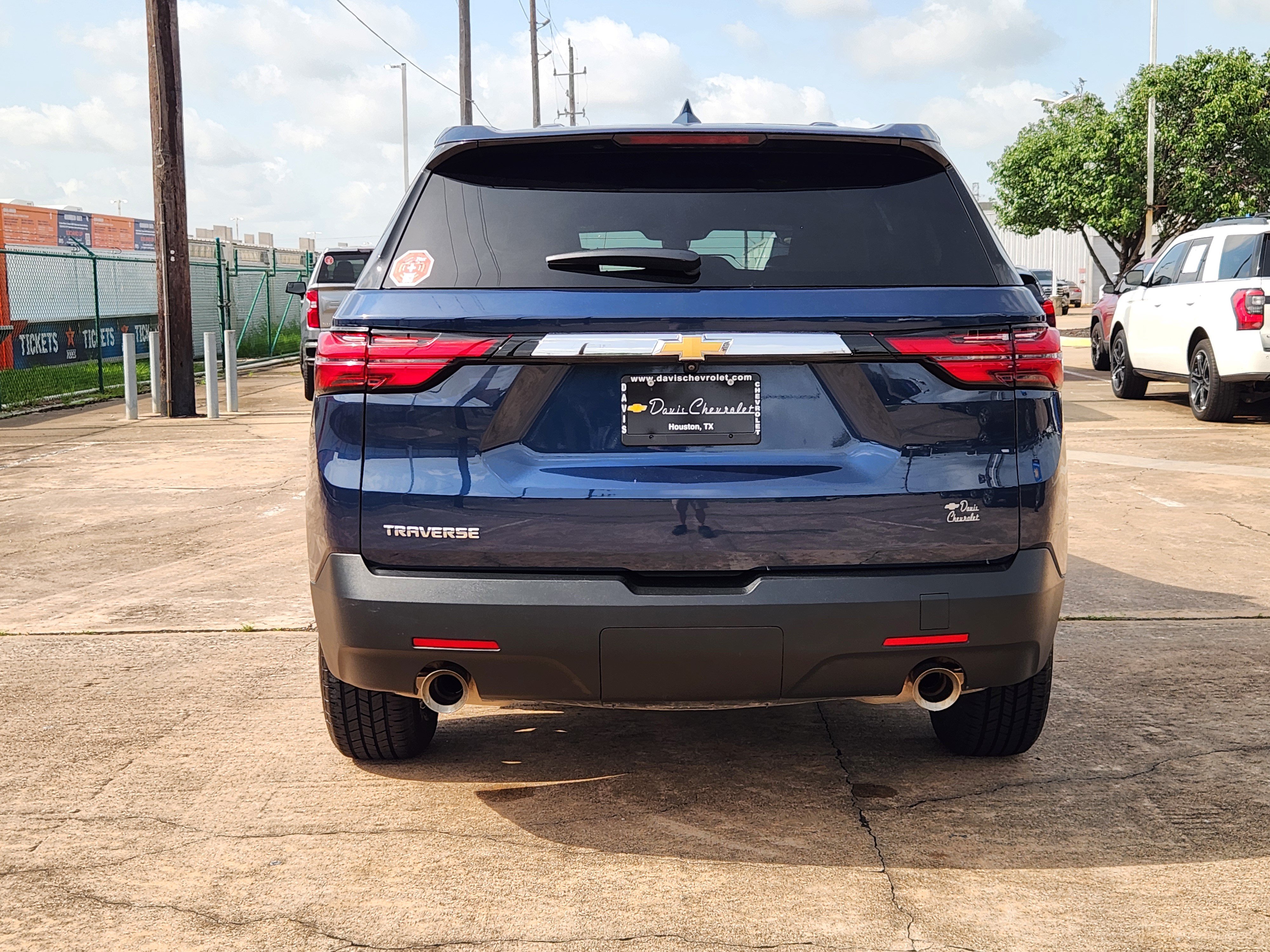 Certified 2023 Chevrolet Traverse LS FWD image 7