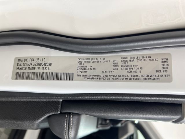 Used 2024 Jeep Grand Cherokee L Limited w/ Luxury Tech Group II AWD/4WD image 28