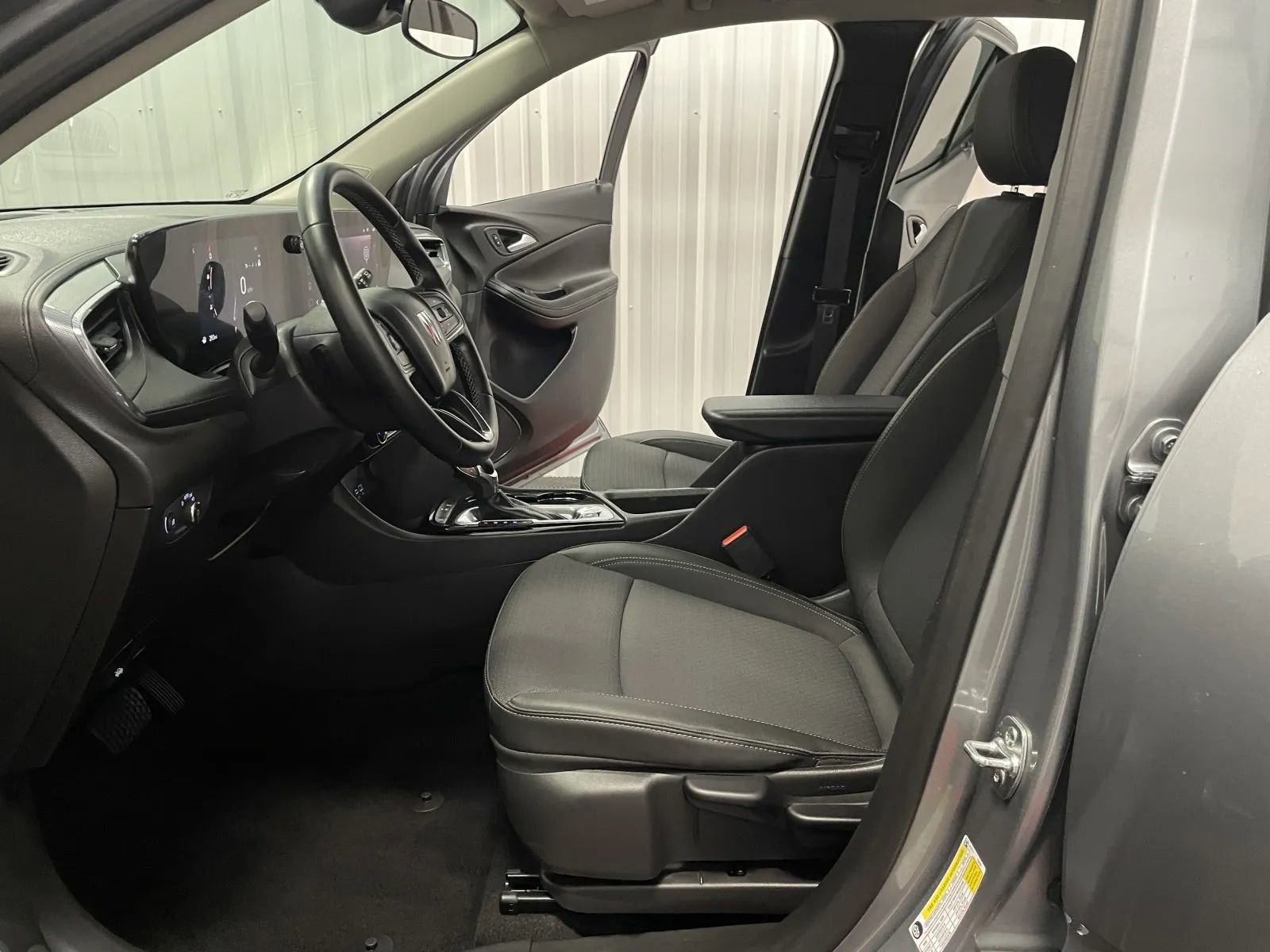 Used 2025 Buick Encore GX Preferred image 31