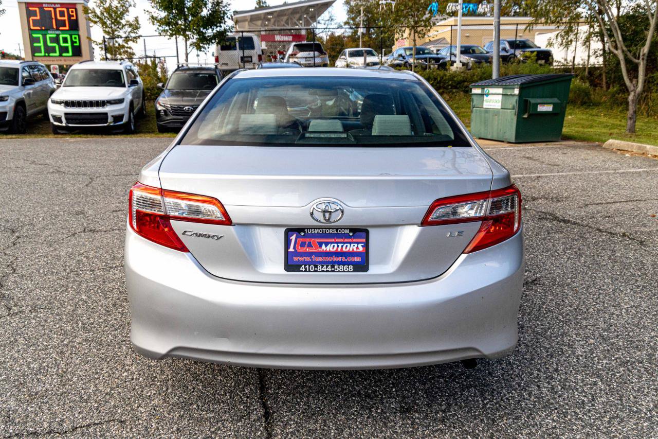 Used 2012 Toyota Camry LE FWD image 5