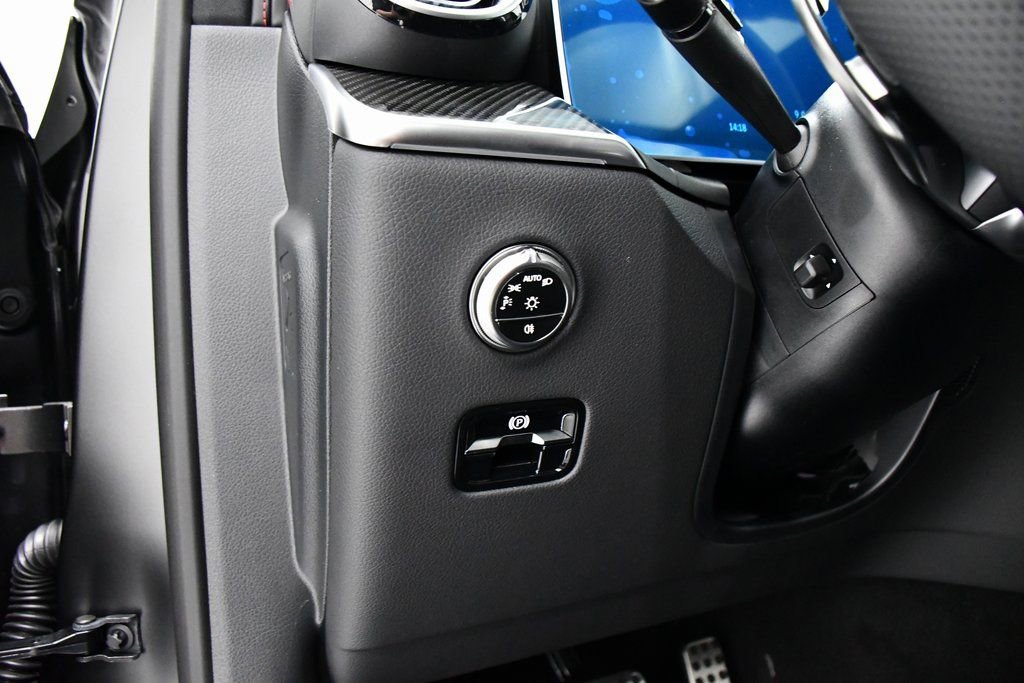 New 2026 Mercedes-Benz GLC 43 AMG 4MATIC image 9