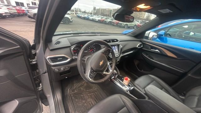 Used 2023 Chevrolet TrailBlazer ACTIV w/ Convenience Package image 2