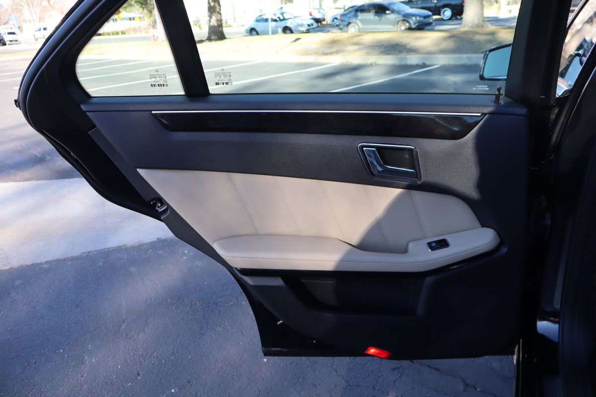 Used 2011 Mercedes-Benz E 350 4MATIC image 24