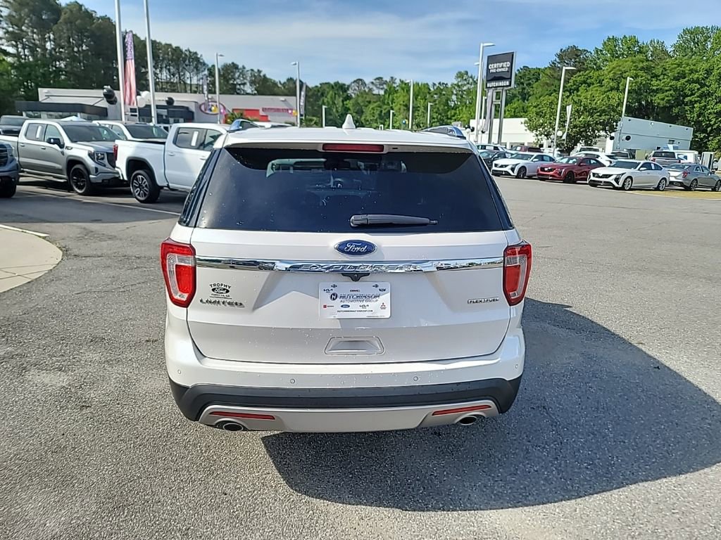 Used 2016 Ford Explorer Limited w/ Equipment Group 301A image 6