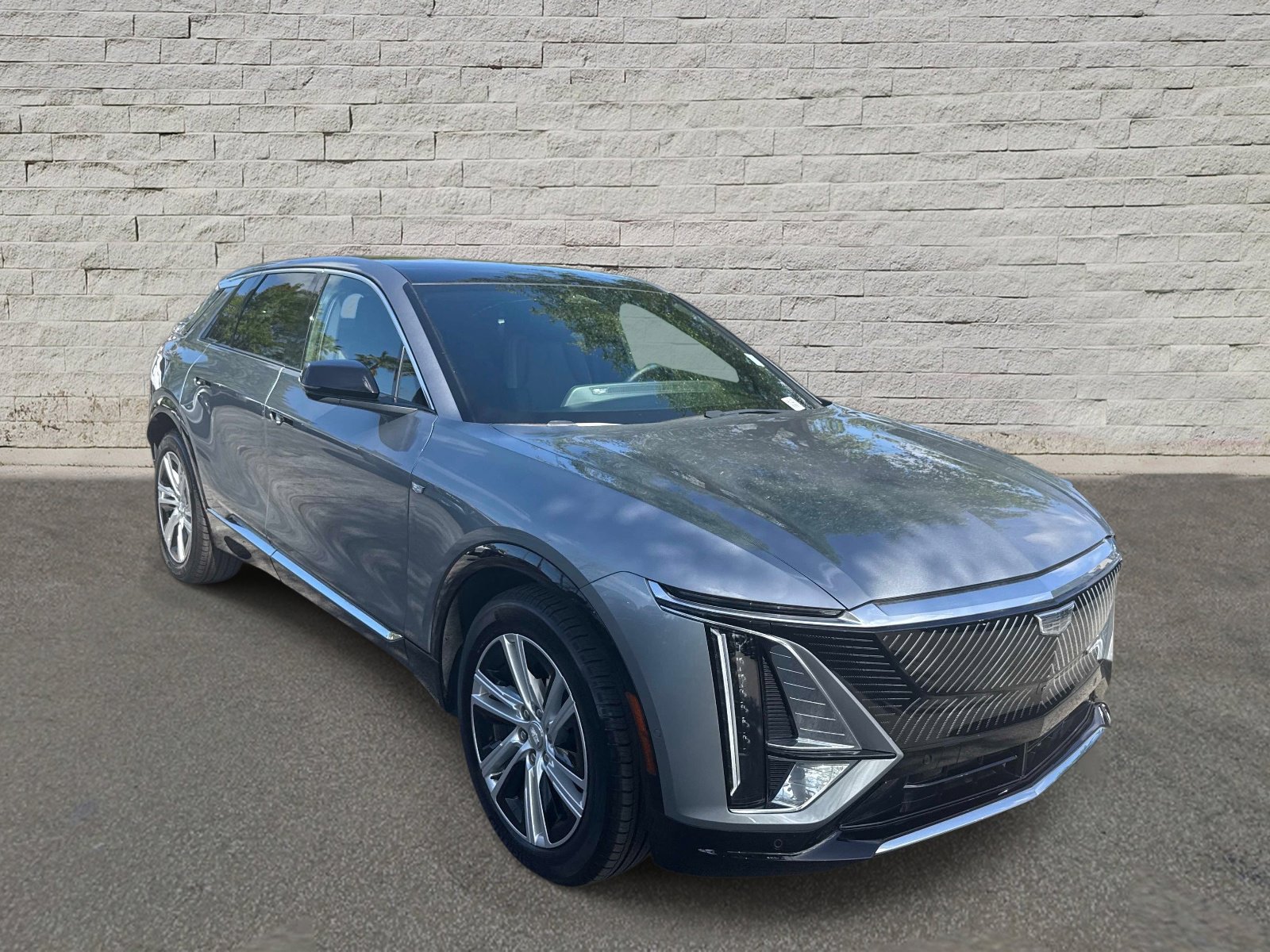 Used 2024 Cadillac Lyriq Tech w/ Driver Assist Package RWD image 3