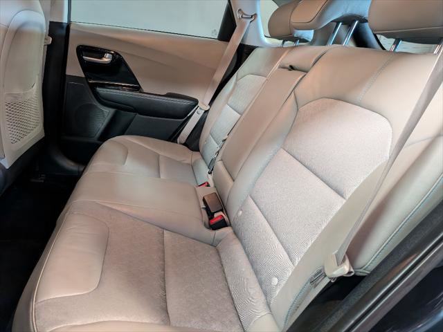 Used 2019 Kia Niro EX FWD image 11