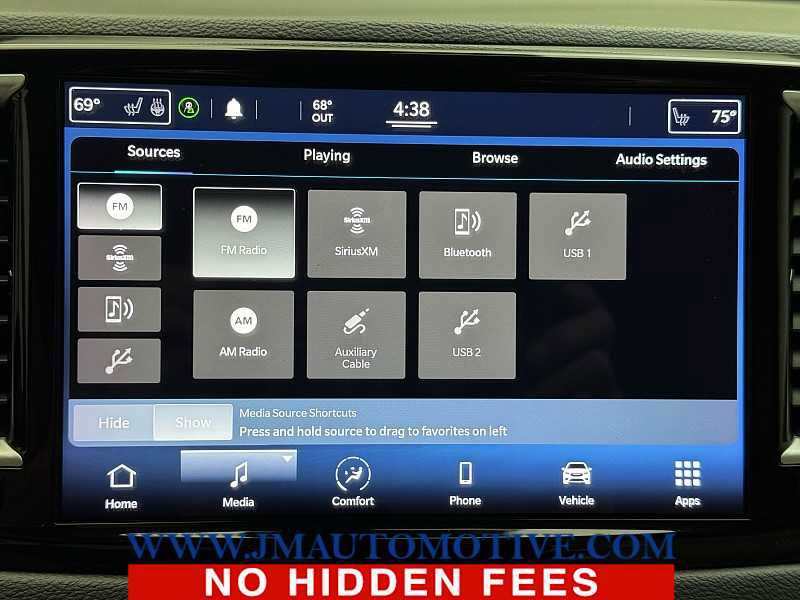 Used 2021 Chrysler Pacifica Touring-L image 28