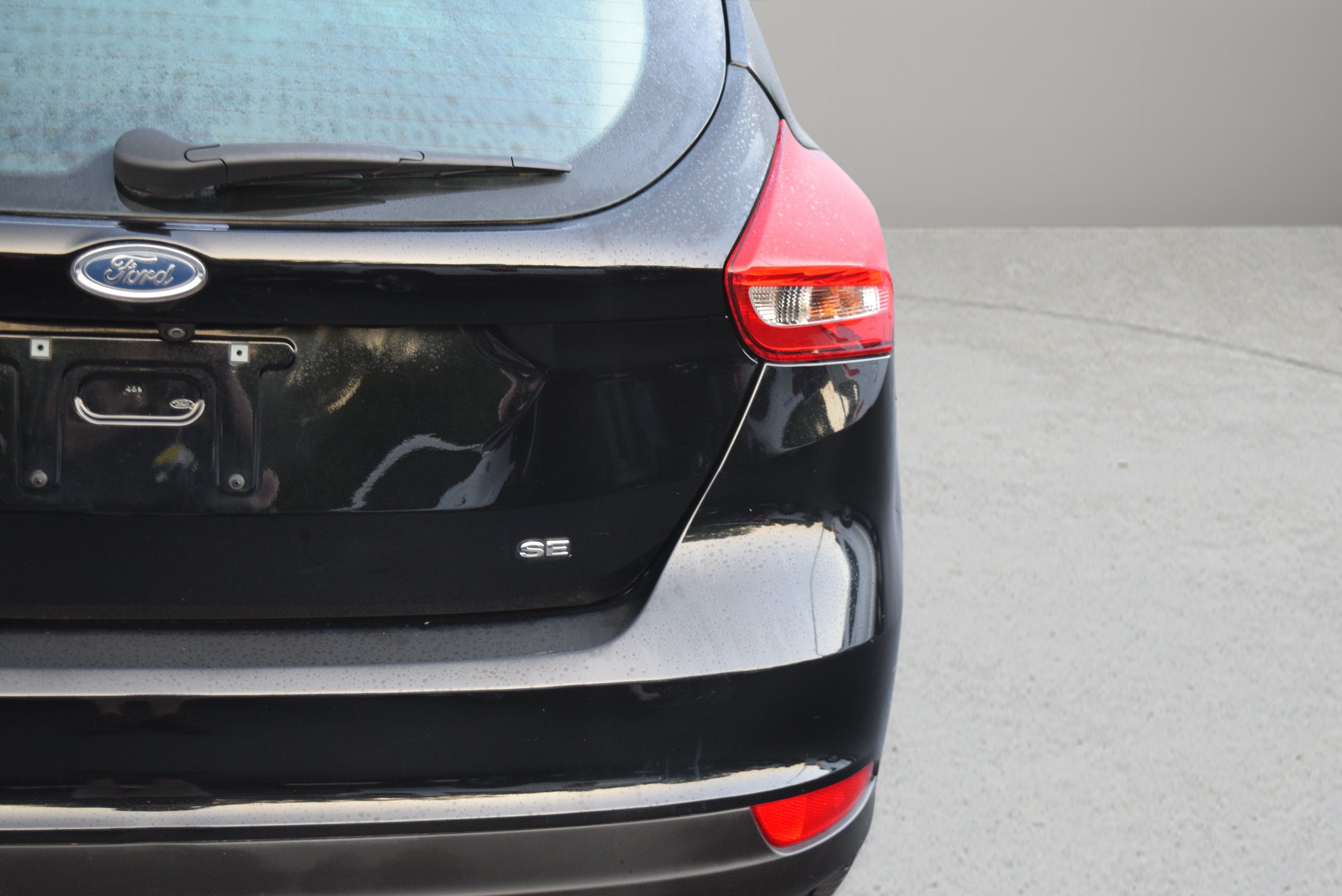 Used 2018 Ford Focus SE FWD image 6