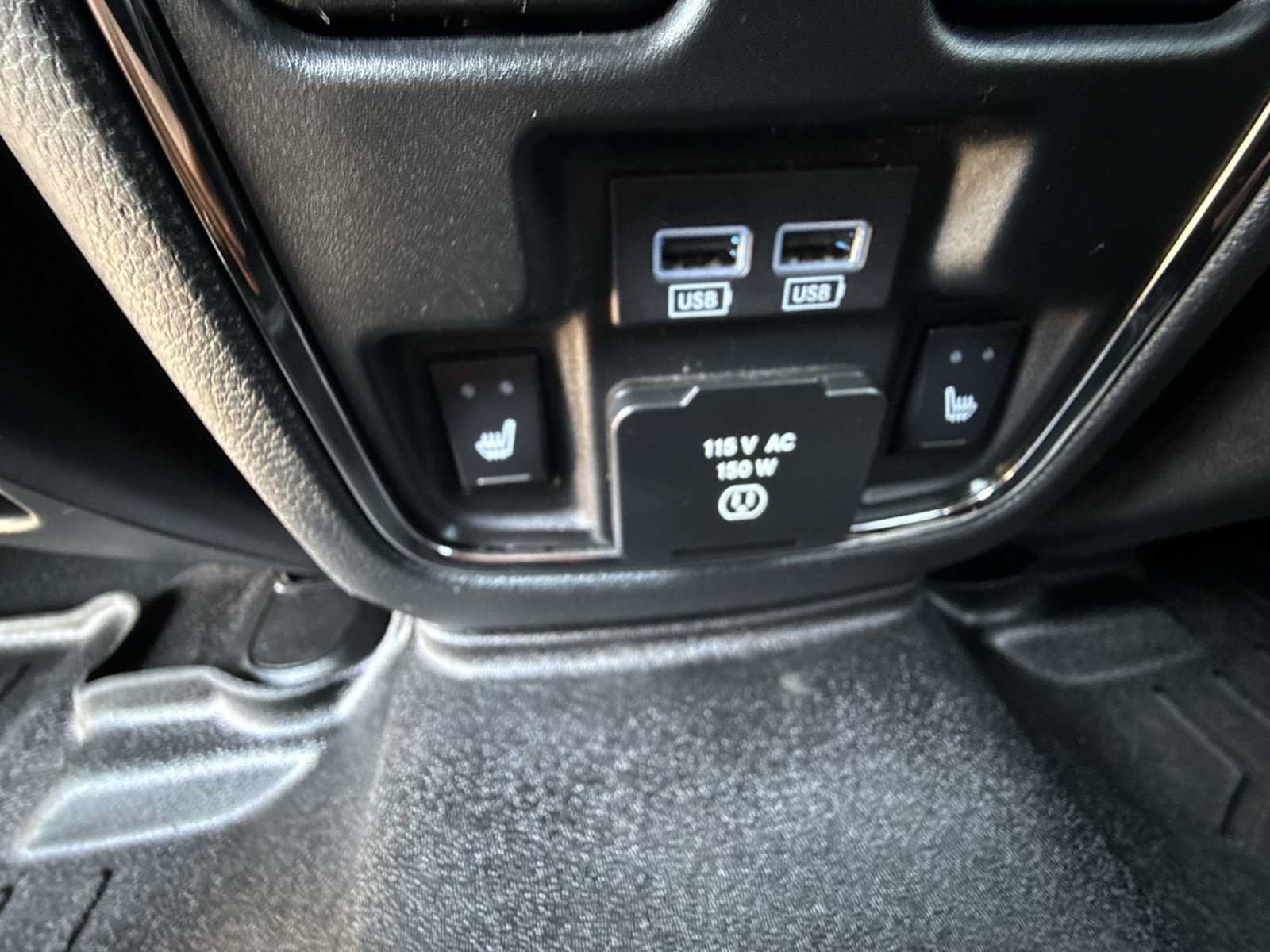 Used 2018 Jeep Grand Cherokee Overland AWD/4WD image 22