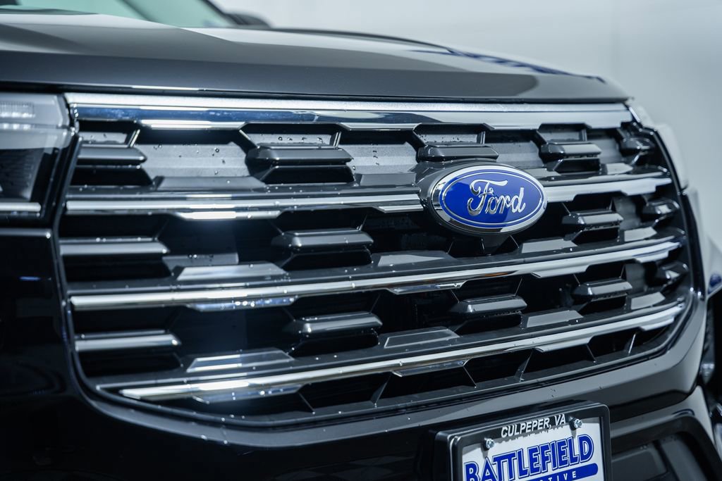 New 2026 Ford Explorer Active AWD/4WD image 14